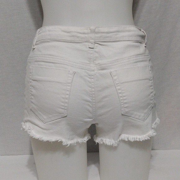Guess Girls White Lace Fringe Hem Denim Jean Shorts Size 14 Waist 26 Summer Boho - Picture 3 of 5